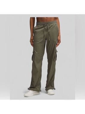 Lululemon Army Green Dance Studio Relaxed-Fit Mid-Rise Cargo Pant XS-NWT